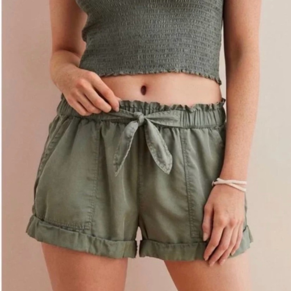 Aerie Green Paper Bag Shorts
